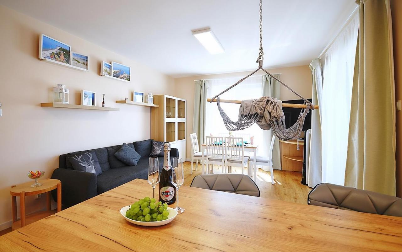 Apartament Premium Mikiniki Kolobrzeg Leilighet Eksteriør bilde